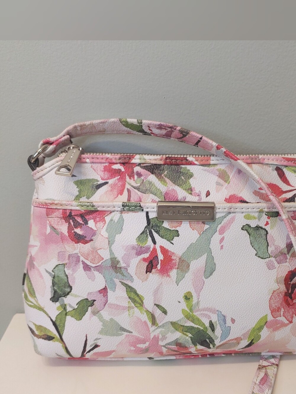 Liz Claiborne women Small Crossbody Zip white floral bag cottagecore coquette